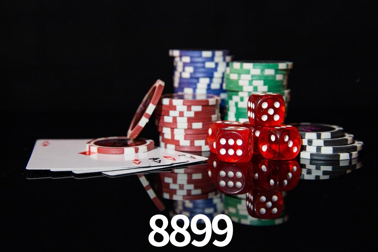 Slots com jackpots e giros grátis na 8899